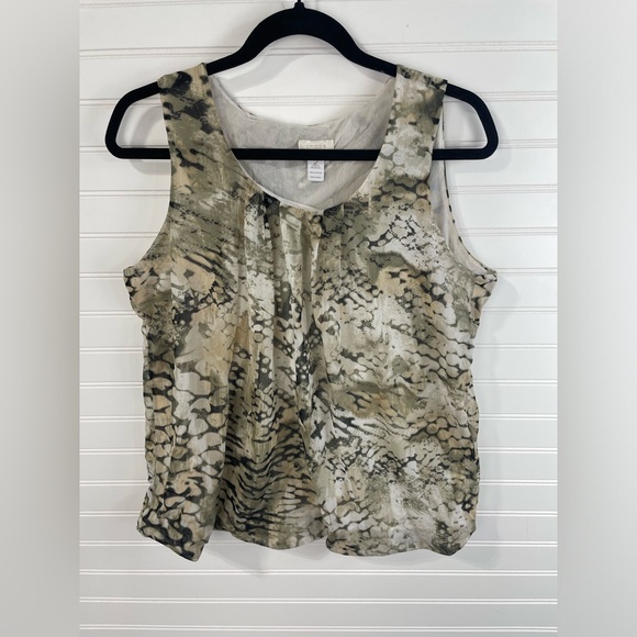 Chico's Tops - Chico’s Sleeveless Animal Print Green and Ivory Colored Top 2 Women’s EUC